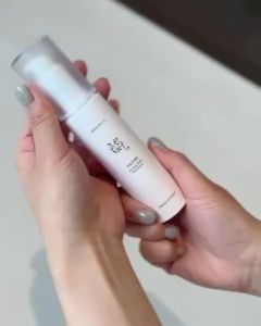 BEAUTY OF JOSEON Ginseng Moist Sun Serum SPF50+ PA++++ ครีมกันแดด 50ml