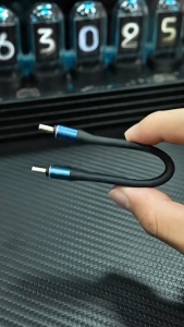 USB 4 สายพวงกุญแจแบบพกพาสั้น USB C ถึง Type C สาย 240W 40Gbps สําหรับ Thunderbolt 3/4 iPhone 16 Pro SSD Power Bank