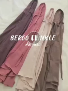 Hijab Bergo Crinkle Airflow Jumbo XXXL Syari Warna Peach