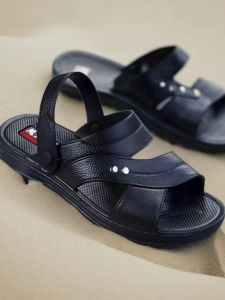 รองเท้าแตะผู้ชายแบบสวมลำลองพื้นหนา รองเท้าแตะชายหาดกลางแจ้งแบบสวมสบาย ทนทาน ระบายอากาศได้ดี สำหรับฤดูร้อน