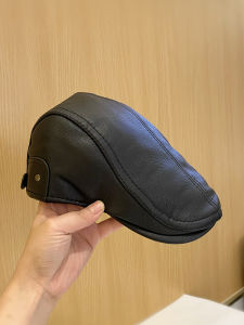 หมวกเบเร่ต์หนังสีดำสไตล์ย้อนยุคสำหรับผู้ชาย หมวกทรงสูงแบบลำลองที่สวมใส่สบายในฤดูใบไม้ร่วงและฤดูหนาว หมวกเบเร่ต์ทรงแบนสำหรับผู้ชาย