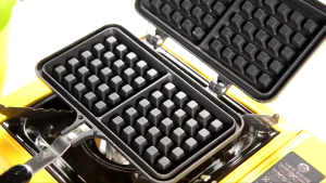 JS SHOP Rectangle Heart Shaped Waffle Iron Non-stick Waffler Double Belgian Waffle Maker Handheld Waffle Maker
