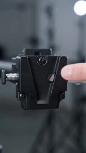 V Mount Clamp Strong Grip 1.66in Open 8.8lb Load V Mount Lock Battery Adapter Heavy Duty Adjustable for Light Stand