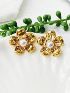 Elegant Fashionable Floral Pearl Stud Earrings for Women Premium Quality Alloy Jewelry Fresh out New Style C227