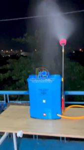 Bình xịt điện có đảo thuốc BOSS . 20L 1 Bơm. Acquy 12V 8AH đảo bằng cánh quạt.Siêu mạnh.BH 1 Năm