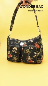 Henneybear-H1196 รุ่น Wonder bag ลาย HB black(สีดำ)กระเป๋าสะพายข้าง กระเป๋าพาดลำตัว กระเป๋าผู้หญิง สายสปอร์ตปรับระดับได้