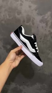 (PROMO FREE BOX+KAOSKAKI) New Vans97 Knu Skool Black and White Sneakers for Men and Women