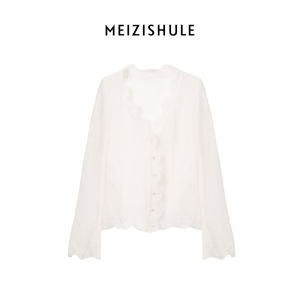 French Style V-neck Lace Edge Knit Sweater