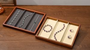 Oirlv ถาดไม้ทึบสำหรับจัดแสดงเครื่องประดับที่ใส่สร้อยข้อมูล P062