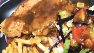 โกลเด้นฟรายชิกเก้นเกรวีแกรนูลส์ 300กรัม - Goldenfry Chicken Gravy Granules 300g.