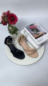 2 inch block elegant Pearl lock heels sandals for women OUTFIT