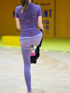 ชุดโยคะระบายอากาศแห้งเร็วสำหรับฤดูร้อนปี 2024 ชุดออกกำลังกายสำหรับผู้หญิง ชุดโยคะกระชับสัดส่วน ชุดโยคะเสริมสะโพก ชุดโยคะสองชิ้น