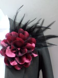 Handmade Korean Style Feathers Chest Pin Bow Tie Fabric Large Flower Men Women Host Performance Accessories Work Uniform