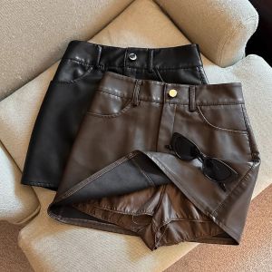 กระโปรงสั้นหนัง PU เอวสูง สีดำ กระโปรงสั้นทรงเอ สำหรับผู้หญิง ฤดูใบไม้ร่วง 2024 กระโปรงสั้นหนังสีดำสำหรับสาวๆ