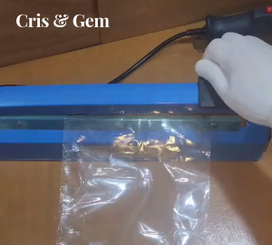 Shrink Wrap PVC and POF Plastic Heat Shrink Wrap Clear Plastic Wrap Sealer for Shoes Boxes & Books