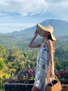 48cm big beach straw hat female Fashionable Foldable Sun Hat Outdoor TravelBlocking the sun at the beach2025 new style soft and comfortable straw hat for pretty girls