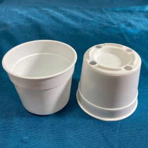 กระถางพลาสติก ขนาด 3 นิ้วกลมหนา สีขาว ( 12 ใบ/ชุด)