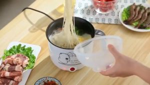 1.8L Non Stick Cooker Mini Portable Mini Rice Cooker Periuk Nasi Multicooker Steamer Hostel Cooker 3 Pin Plug