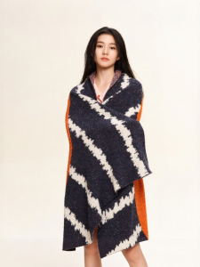 BANANAIN | Office Nap Blanket Large