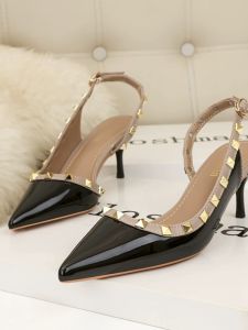 หลากหลาย รองเท้าส้นสูง ผู้หญิง 2024 ใหม่ ฤดูร้อน ฝาครอบหัวเล็บประดับนิ้วเท้าชี้ เซ็กซี่ รองเท้าแตะ ทันสมัย หวาน สไตล์