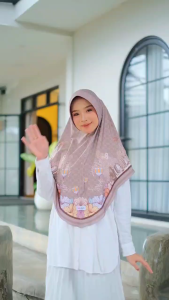 Wiizha - Jilbab Instan Daily Bergo Jersey Motif Sublim Printing Deeva by Vava Hijab