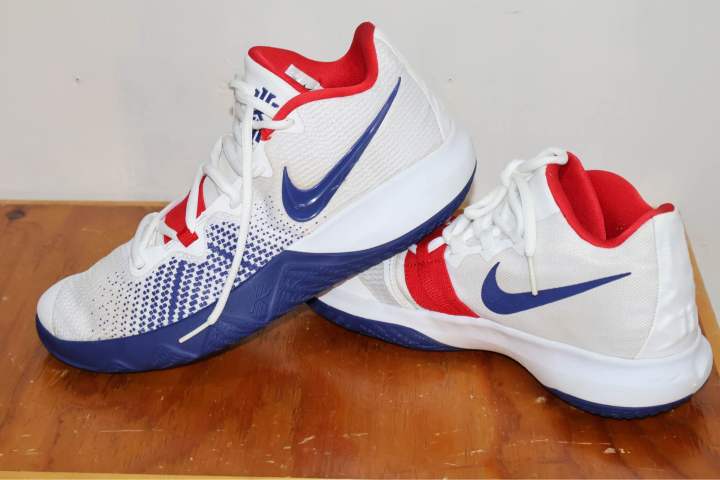 Kyrie flytrap red on sale white and blue