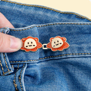 Makery【Ready in Stock】 Cute Little lion Waist Buckle Adjustable Waist Clip Jeans Pants Pin Brooch Waist Button Accessories