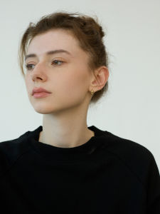 The Old Man Selling Earrings New Arrival Minimalist Glossy Small Ear Ring Fresh Simple Personality Temperament Ear Clip