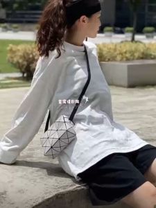 Geometric Diamond-Shaped Handbag: A Versatile Single-Shoulder Crossbody Bag & Color-Block Camera Bag