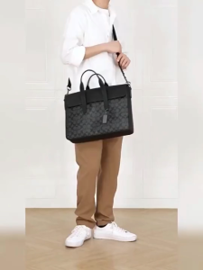 Original authentic  mens leather Gotham mens business casual handbag crossbody briefcase C9873 Size: 38*28*7cm