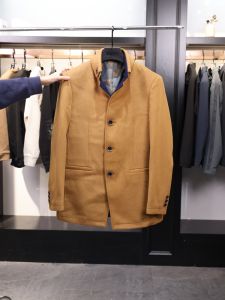 แจ็คเก็ตขนสัตว์ผู้ชายแบบมีฮู้ดคอตั้งทรงหลวมสไตล์สตรีทลำลองฤดูใบไม้ร่วง/ฤดูหนาวแจ็คเก็ตขนสัตว์เนื้อนุ่มแบบสวมสบายสำหรับผู้ชาย