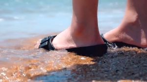 LIMITLESS Sendal Slop Wanita Flat Casual Trendy Stylish Sandal Slide Cewek Dewasa Kasual Santai Eva Ringan Terbaru
