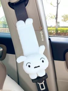 เข็มขัดนิรภัยรถยนต์ Kawaii ลายการ์ตูน Crayon Shinchan ปลอกแขนเข็มขัดนิรภัยป้องกันคอ ตกแต่งภายในรถยนต์