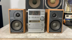 Bán Dàn Nghe Nhạc Vip Aiwa  SX _ LFD5 đẹp keng màu gỗ hát cực tốt(2025) sài điện 110v