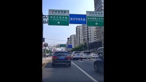 [เมนูภาษาไทย] กล้องติดรถยนต์ 2กล้องหน้า-หลัง หน้าจอสัมผัส 4 นิ้ว กล้องถอยหลัง LED12ดวง 1080P การตรวจสอบที่จอดรถ กล้องหน้ารถ