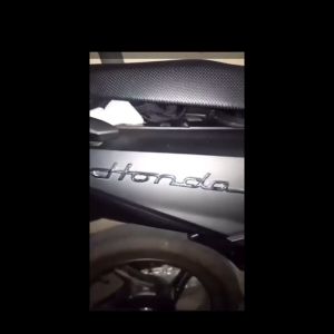 Emblem Logo Honda 1 PCS Latin 3D Stiker Timbul Emblem Tulisan Honda Cocok Untuk Semua Honda Motor