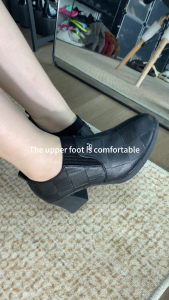 Falimottype)Size35-40 Womens Retro Fashion Deep Mouth Soft Bottom Comfortable Middle aged Womens Leather Shoes Work Shoes