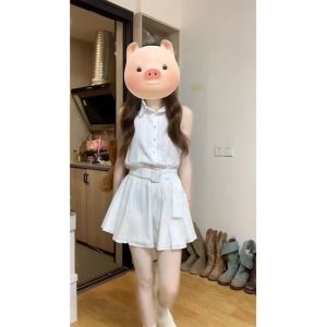 ชุดเดรสสั้นแขนกุดสไตล์ฝรั่งเศสสำหรับฤดูใบไม้ผลิและฤดูร้อน กระโปรงทรงเอเข้ารูปเอวสูงสำหรับผู้หญิงไซส์ใหญ่ ชุดเดรสสั้นกระชับสัดส่วน