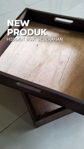 Kotak Penyimpanan Kayu Mahoni Modern 30x30x7cm dengan Penutup dan Gagang