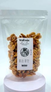TrailMix (Mixed Nuts) - Roasted Cashews & Almonds Raw Walnuts - Berissa Foods - Unsalted Snack