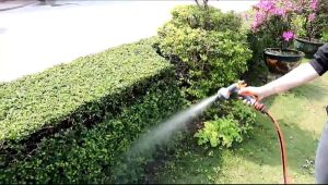 หัวฉีดน้ำ ปืนฉีดน้ำ ที่ฉีดน้ำ หัวฉีดน้ำอเนกประสงค์ รดน้ำต้นไม้ ล้างรถ ปรับได้ 8 รูปแบบ