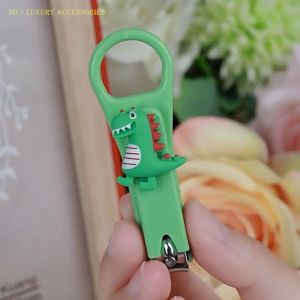 Bấm móng siêu bén bọc nhựa an toàn màu sắc đẹp họa tiết vui nhộn cute