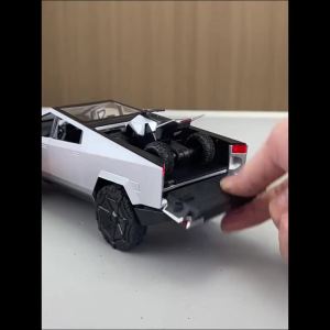 MAKEDA | 1:24 Pickup Trailer Motorhome Alloy Diecast Robotaxi Car Toys Model Sound Light Pull Back Doors Opened RV Children Festival Gift