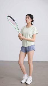 ArayaLady เสื้อออกกำลังกายผู้หญิง เสื้อแขนสั้นกีฬา ทรงหลวม ซีทรูหลัง ผ้าแห้งไว AT-JYWD016