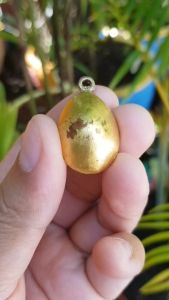 เบี้ยแก้ห่วงเชื่อม ปิดทอง มีจาร น้ำปรอทวิ่ง (สภาพเก่า ไม่ทราบที่) ตัวที่3