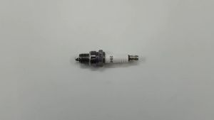 Busi Bebek Drat Besar D6HS (KNZ) Spark Plug Motor Oversize Honda 90 S90Z C90 Kenzie
