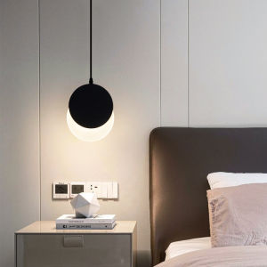 โคมไฟติดผนังห้องนอนแบบเรียบง่าย หรูหรา โคมไฟติดผนังแบบพิเศษ โคมไฟตกแต่งสไตล์ยุโรป ดีไซเนอร์ เหมาะสำหรับห้องนอน