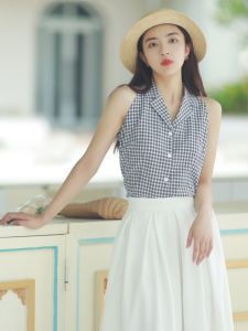 Chicory Hong Kong Style Retro Off Shoulder Blouse with Black and White Plaid No Sleeves Shirt White A-Line Mini Skirt Set for Women Summer