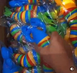 LJE Colorful Decompression Lobster with Light (Random Color)