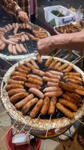 Máy nướng đá lạp xưởng hà khẩu giá rẻ hàng cao cấp